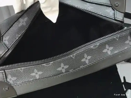 First bag ru VUITTON SOFT TRUNK LOUIS 0407